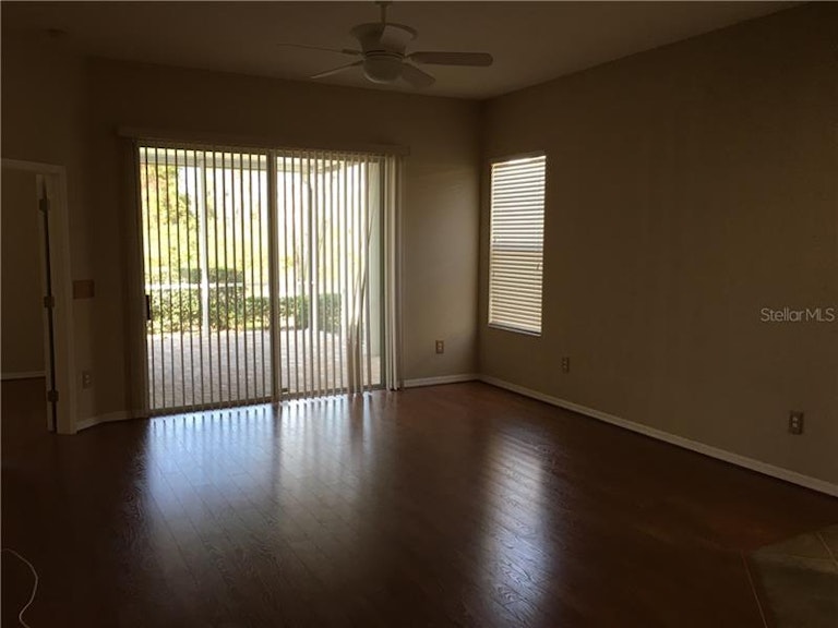 Photo 11 of 25 - 1115 Wrightswynde Ct, Wesley Chapel, FL 33543