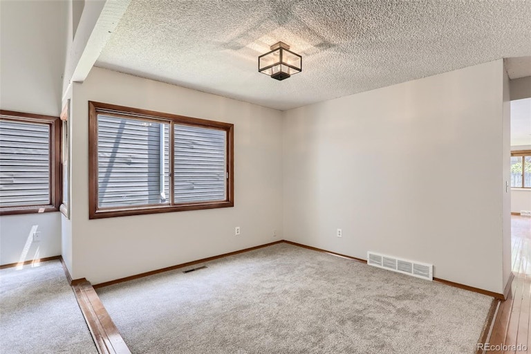 Photo 7 of 35 - 12379 E Bates Cir, Aurora, CO 80014