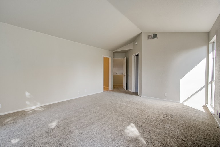 Photo 6 of 31 - 7441 Fireweed Cir, Citrus Heights, CA 95610