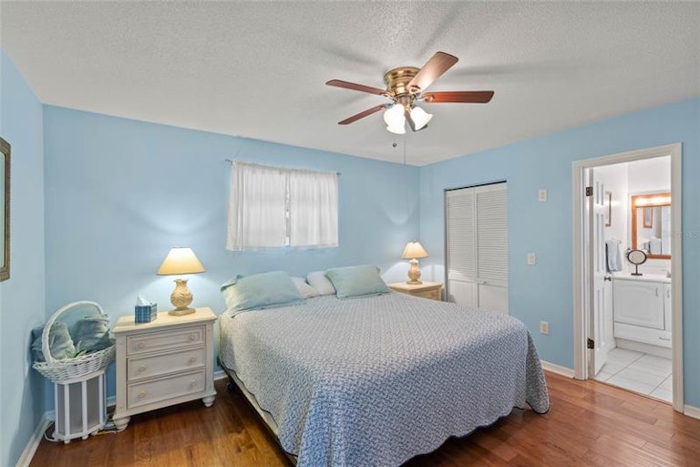 Photo 26 of 56 - 721 W Nelson St, Tavares, FL 32778
