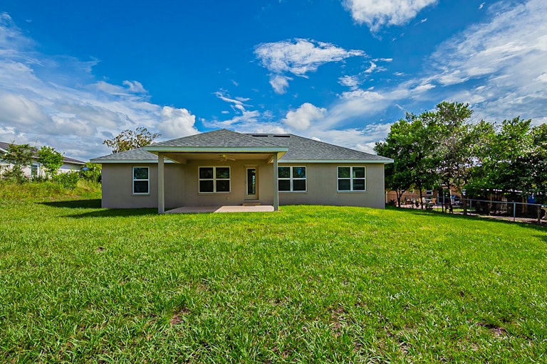 Photo 25 of 28 - 12481 Killian St, Spring Hill, FL 34609