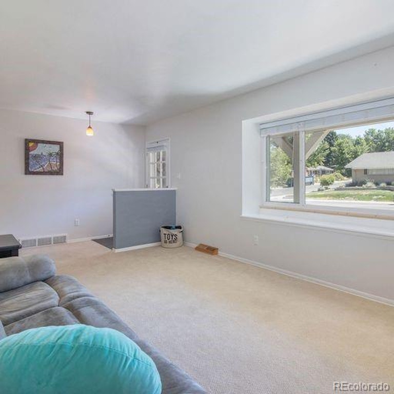 Photo 3 of 30 - 6903 S Jackson Way, Centennial, CO 80122
