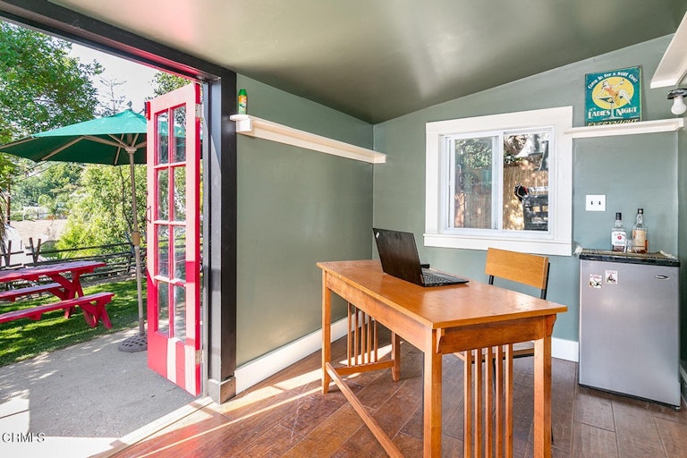 Photo 25 of 29 - 6214 Springvale Dr, Los Angeles, CA 90042
