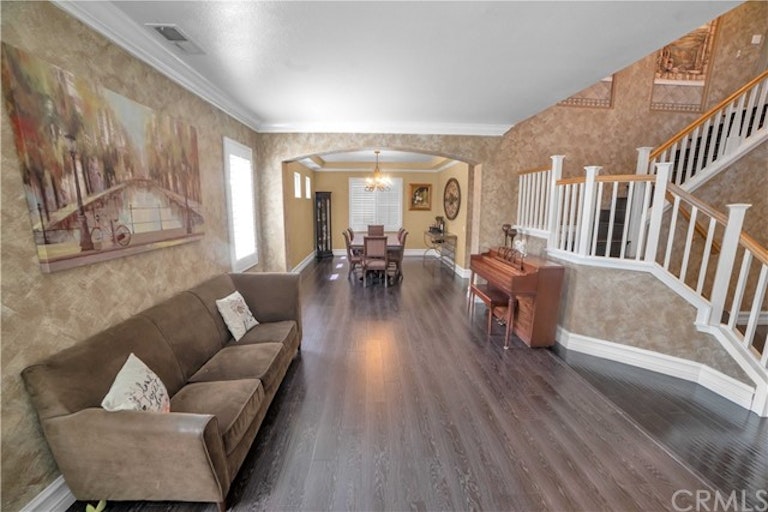 Photo 22 of 50 - 7491 Spindlewood Dr, Eastvale, CA 92880