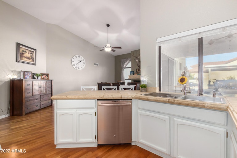 Photo 16 of 79 - 117 E Fairway Cir, Litchfield Park, AZ 85340