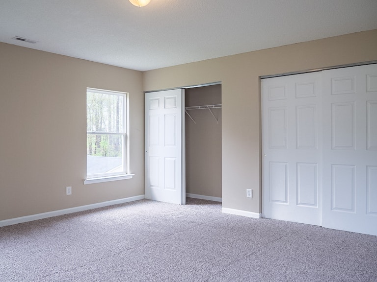 Photo 29 of 37 - 508 Hillview Dr, Durham, NC 27703