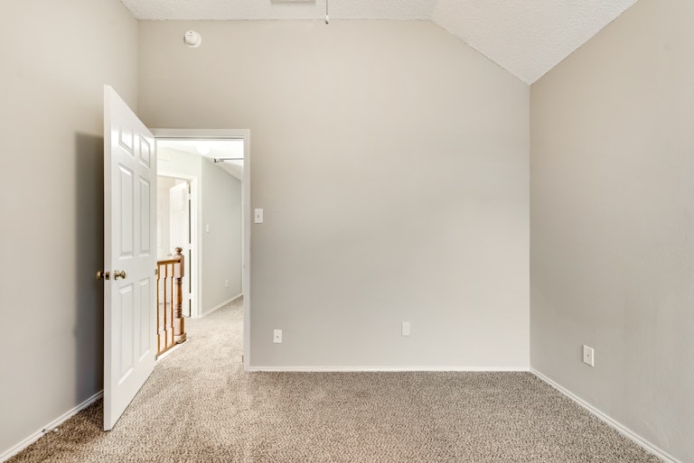 Photo 25 of 31 - 6930 Mazy Ln, Rowlett, TX 75089