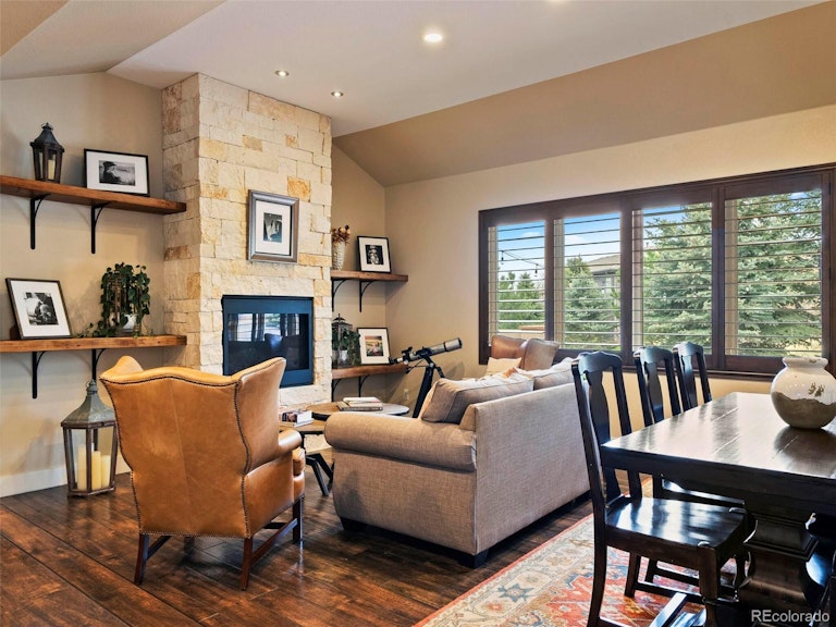 Photo 11 of 39 - 6443 Big Horn Trl, Littleton, CO 80125