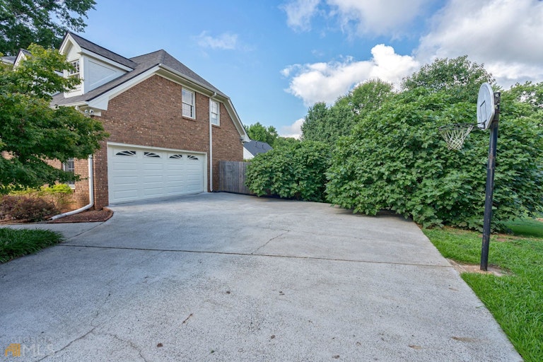 Photo 68 of 81 - 797 Oxford Ct SW, Lilburn, GA 30047