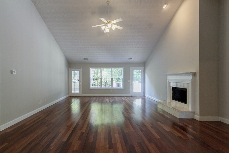 Photo 3 of 42 - 8775 Amberfield Dr, Gainesville, GA 30506