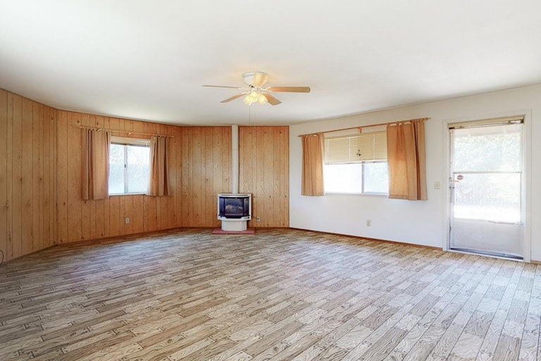 Photo 32 of 56 - 1150 Nickel Ln, Yuba City, CA 95991