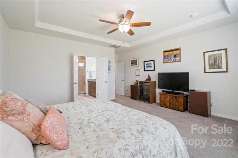 Photo 27 of 48 - 15003 Luna Dr, Charlotte, NC 28278
