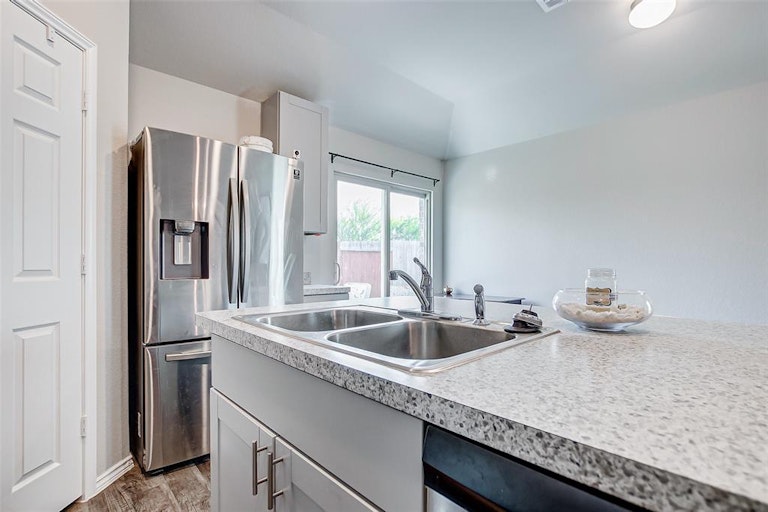 Photo 28 of 42 - 23330 Dovetail Colony Ct, Katy, TX 77493