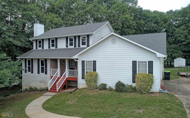 Photo 1 of 30 - 305 Daileys Plantation Ct, McDonough, GA 30253