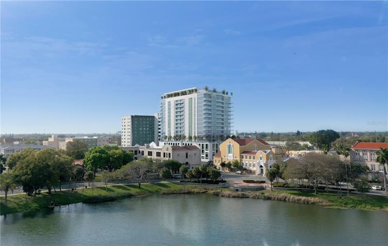 Photo 3 of 32 - 777 3rd Ave N #1605, Saint Petersburg, FL 33701