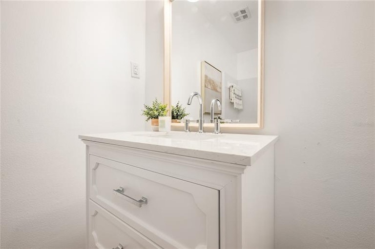 Photo 26 of 42 - 2503 Thornbrook Pl, Tampa, FL 33618