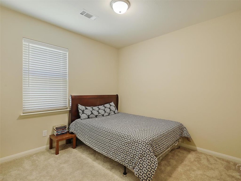 Photo 19 of 25 - 5908 Obsidian Creek Dr, Fort Worth, TX 76179