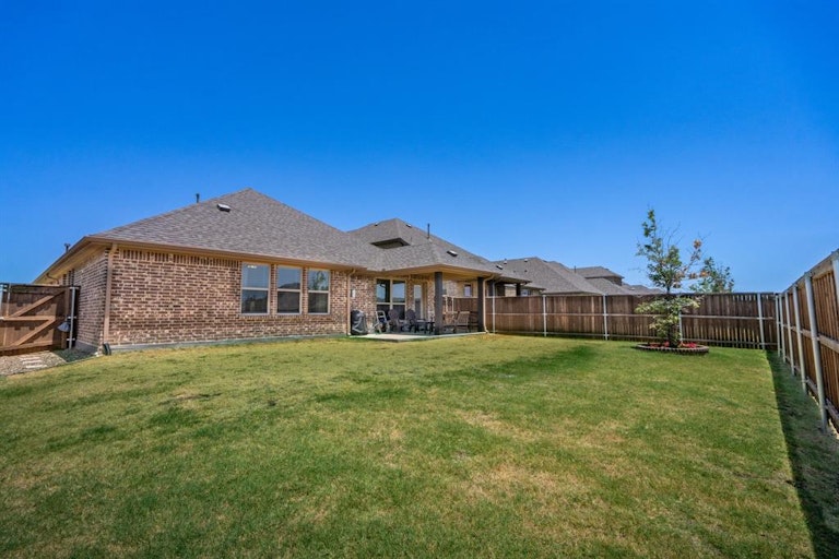 Photo 21 of 22 - 2081 Avondown Rd, Forney, TX 75126
