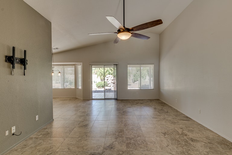 Photo 4 of 24 - 7814 E Dallas St, Mesa, AZ 85207