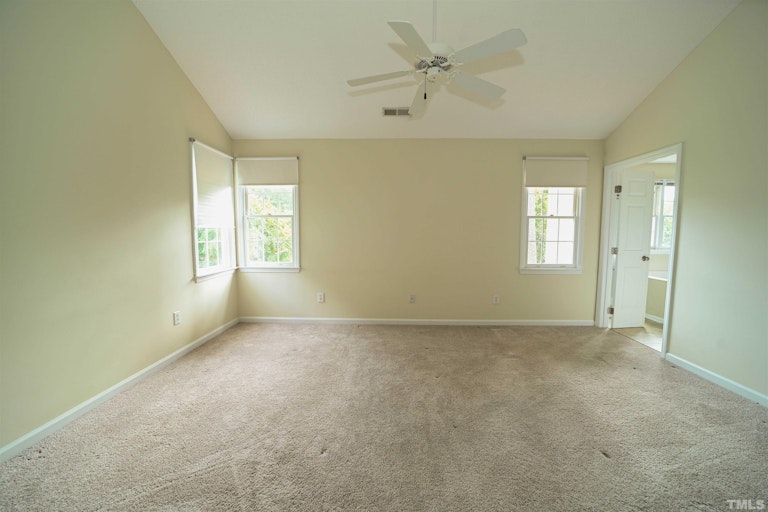 Photo 15 of 27 - 102 Lewey Stone Ct, Cary, NC 27519