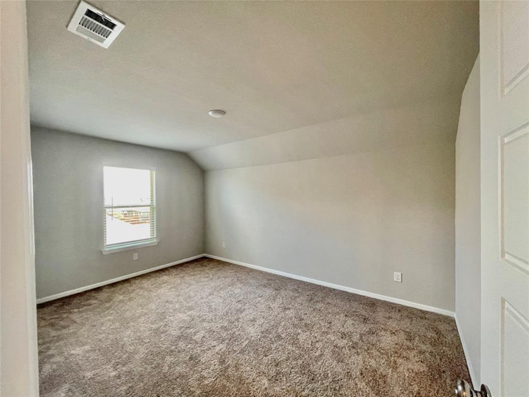 Photo 22 of 39 - 3209 Puffin Ln, Celina, TX 75009