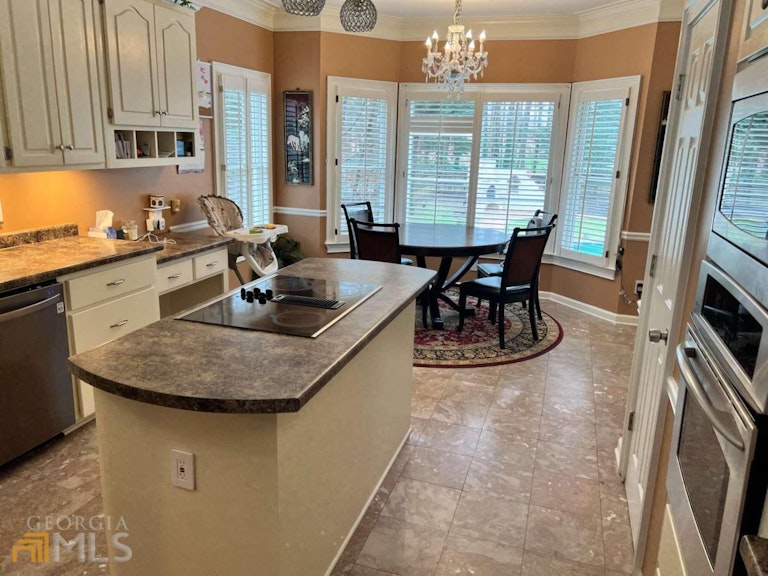 Photo 8 of 27 - 168 Long Meadow Ln, Alpharetta, GA 30004