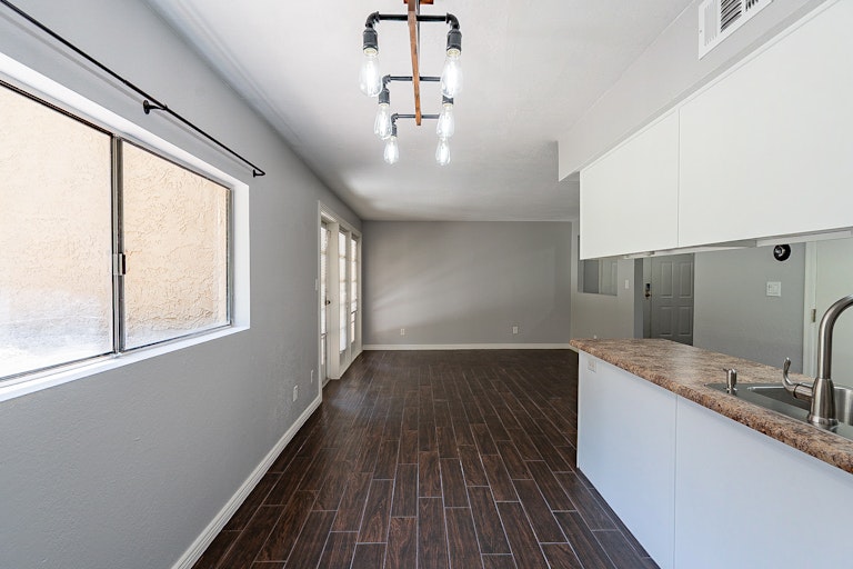 Photo 11 of 22 - 18811 N 19th Ave #1014, Phoenix, AZ 85027