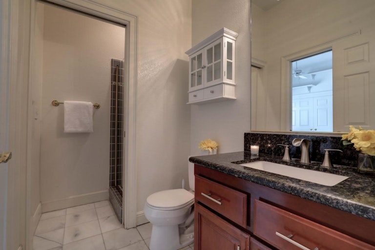 Photo 23 of 48 - 4314 Hale Ranch Ln, Fair Oaks, CA 95628
