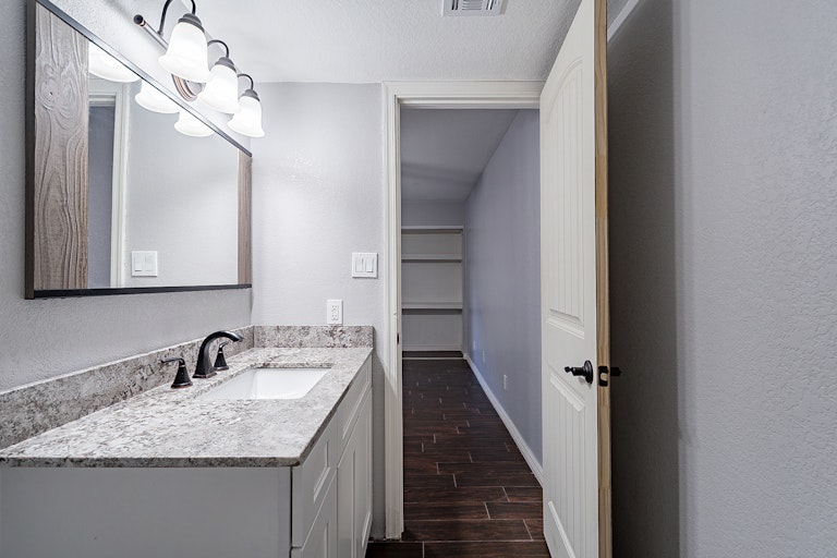 Photo 16 of 22 - 18811 N 19th Ave #1014, Phoenix, AZ 85027
