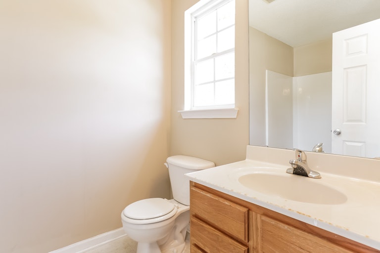 Photo 23 of 25 - 1810 Eagle Beach Ct, Raleigh, NC 27610