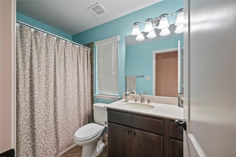 Photo 34 of 47 - 27390 Pendleton Trace Dr, Spring, TX 77386