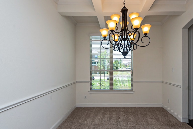 Photo 10 of 27 - 5220 Soren St, Irving, TX 75038