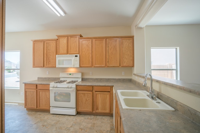 Photo 4 of 21 - 11956 N 152nd Dr, Surprise, AZ 85379