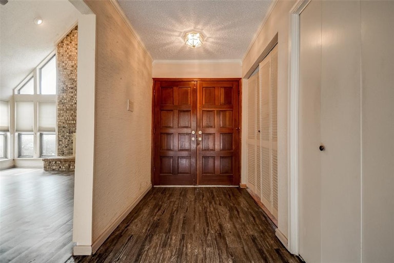Photo 10 of 17 - 1921 Boulder Dr, Plano, TX 75023