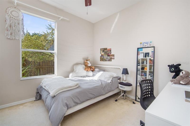 Photo 15 of 24 - 8905 Aberdeen Creek Cir, Riverview, FL 33569
