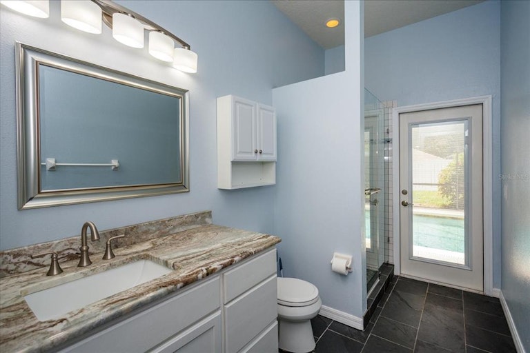 Photo 18 of 26 - 5949 Charloma Dr, Lakeland, FL 33812