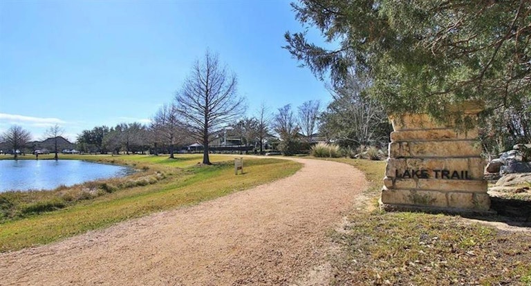 Photo 24 of 33 - 2146 Coyote Run Dr, Katy, TX 77494