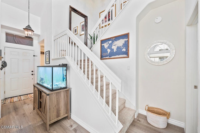 Photo 6 of 40 - 4891 Lazio Way, Oak Park, CA 91377