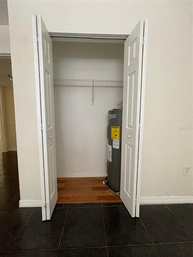 Photo 14 of 24 - 910 Lake Destiny Rd Unit C, Altamonte Springs, FL 32714