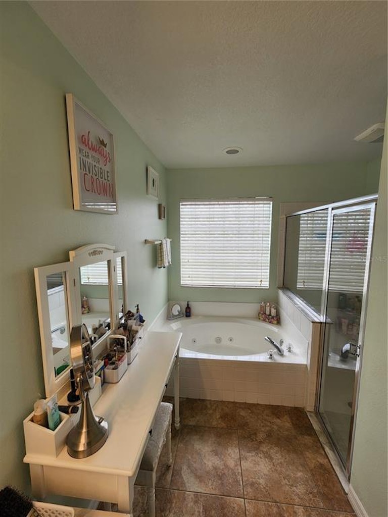 Photo 25 of 34 - 2652 Hawthorne Ln, Kissimmee, FL 34743