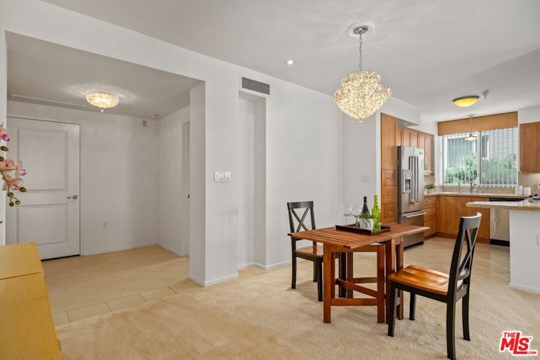 Photo 10 of 26 - 267 S San Pedro St #319, Los Angeles, CA 90012