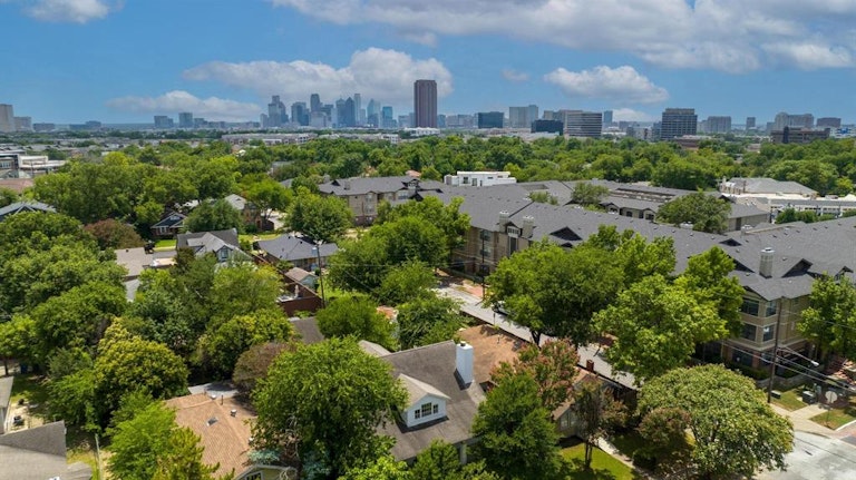 Photo 39 of 40 - 5204 Willis Ave, Dallas, TX 75206