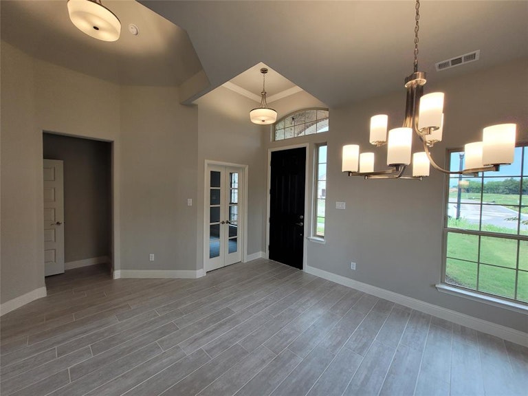 Photo 5 of 15 - 1004 Owen Dr, Desoto, TX 75115
