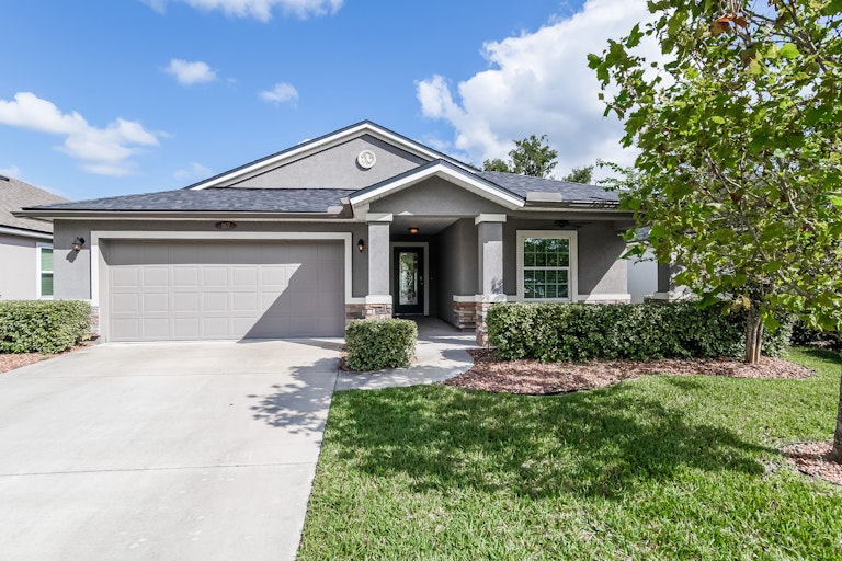 Photo 1 of 25 - 167 Brentley Ln, Orange Park, FL 32065