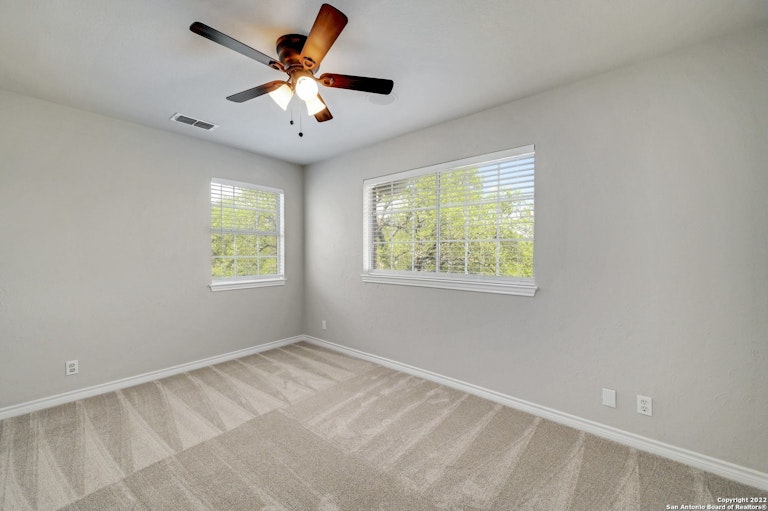 Photo 23 of 32 - 16218 Robinwood Ln, San Antonio, TX 78248