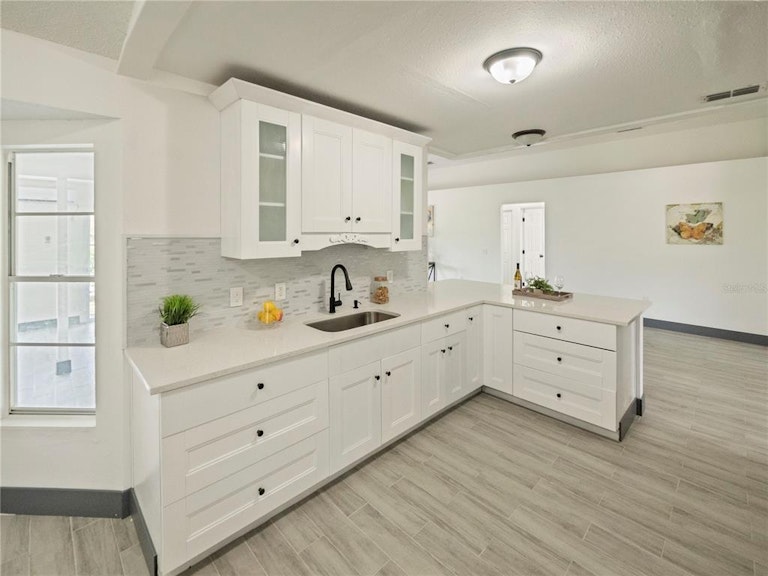 Photo 14 of 38 - 1902 Paragon St, Deltona, FL 32738