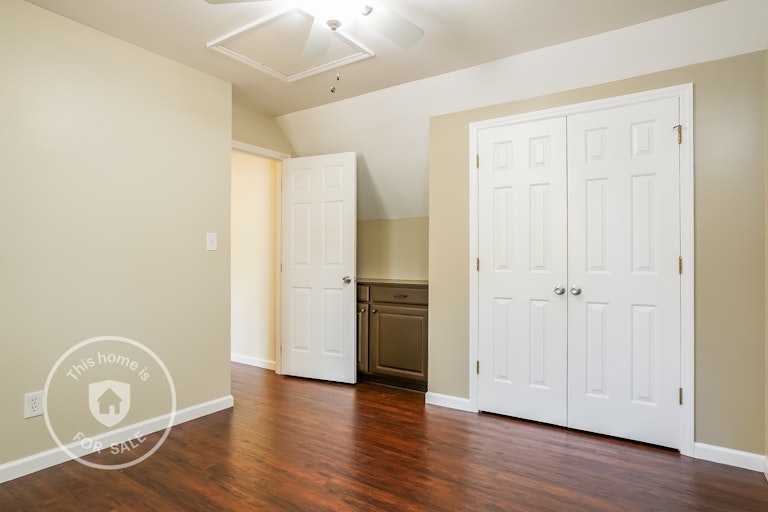 Photo 16 of 25 - 1405 Walking Trl, Fuquay Varina, NC 27526