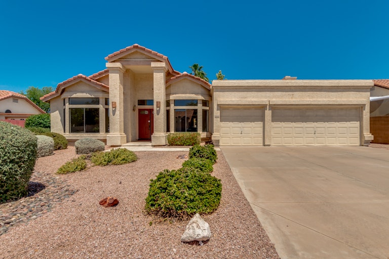 Photo 1 of 32 - 1936 E Belmont Dr, Tempe, AZ 85284
