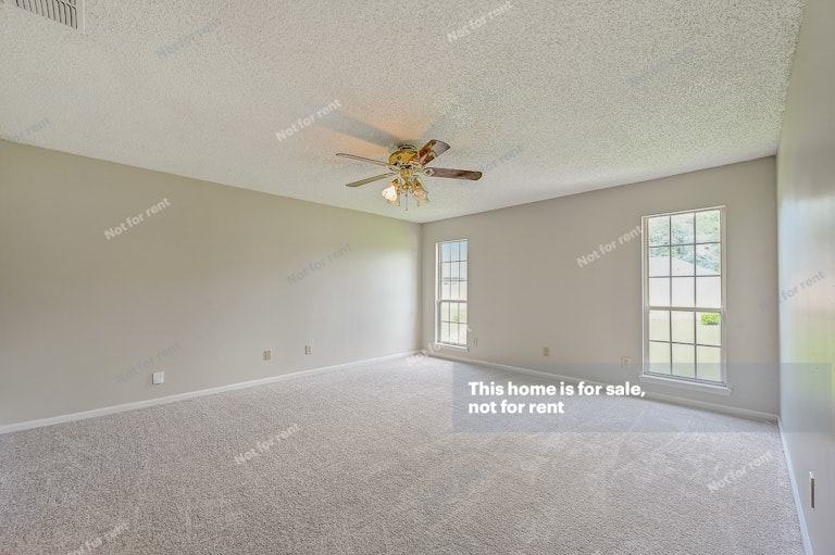 Photo 6 of 31 - 8281 Velvet Springs Ln, Jacksonville, FL 32244