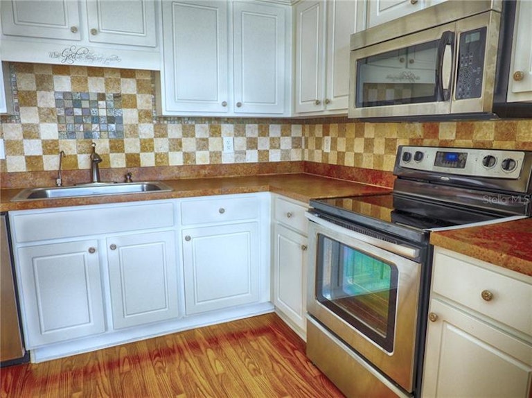 Photo 13 of 21 - 17044 Lake Ingram Rd, Winter Garden, FL 34787